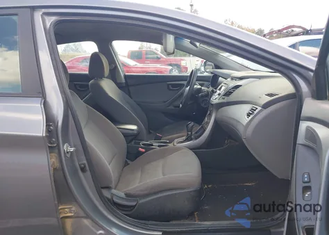 2014 Hyundai Elantra Se z USA, uszkodzony, nr VIN 5NPDH4AE6EH516109